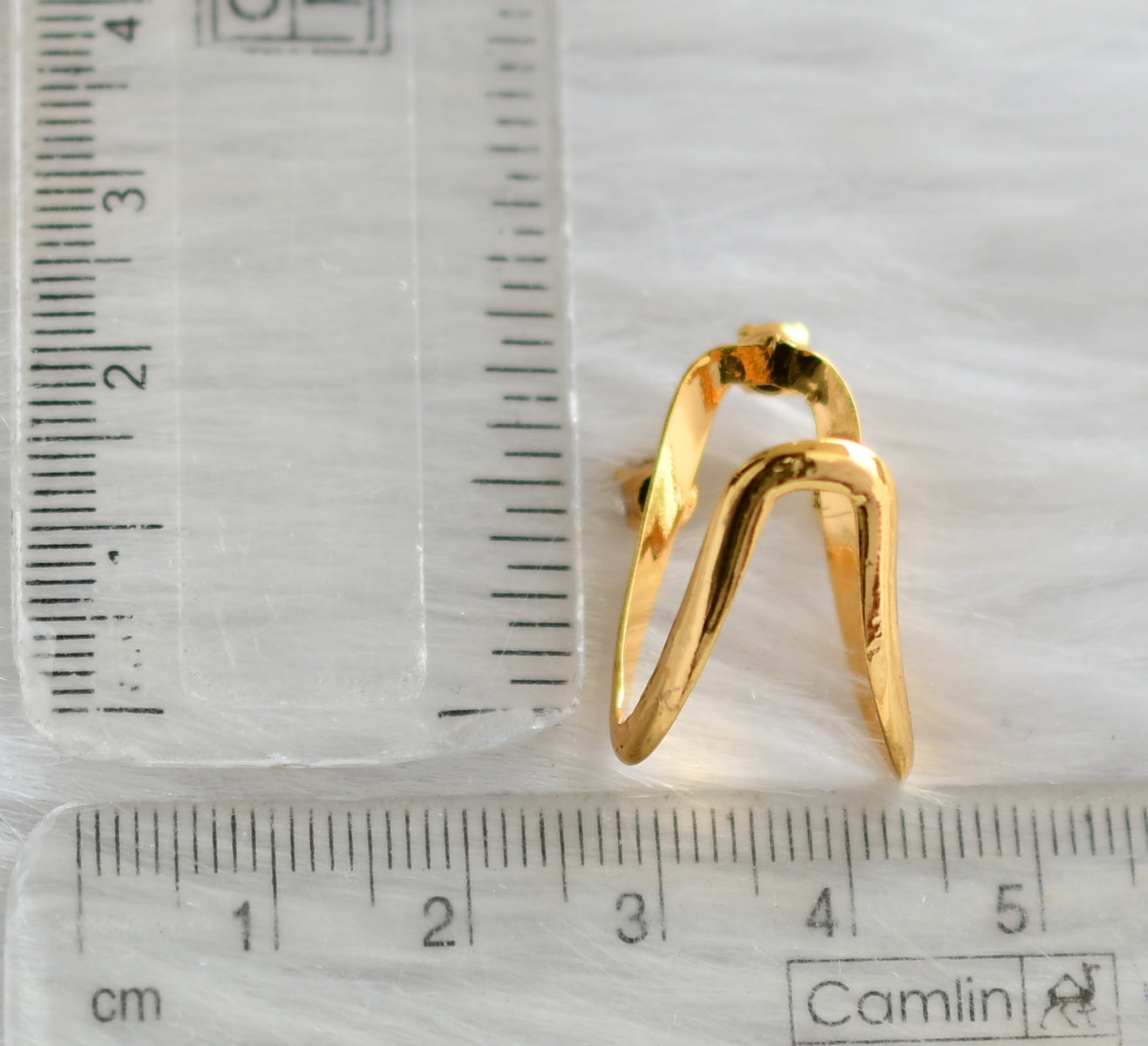 Classic Studded Vanki Pattern 22KT Diamond Ring